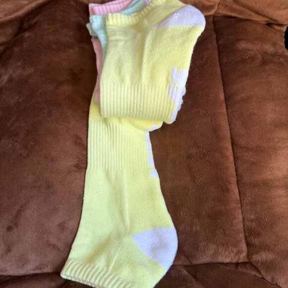 Neff Crew Socks - Picture 5 of 6